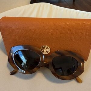 Tory Burch Miller Cat Eye Sunglasses TY7171U 51mm